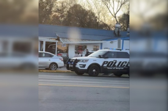 No Injuries as Vehicle Crashes Into Karin's Kustard & Hamburgers in Smyrna, Prompting Temporary Closure