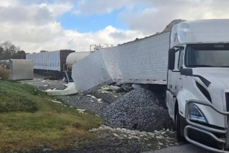 No Serious Injuries in Greeneville Train Collision With Semi-Truck on Snapps Ferry Rd
