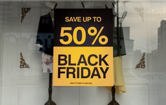 NY and NJ Shoppers Flood Stores for Black Friday Deals as Retailers Kick Off Holiday Season Sales