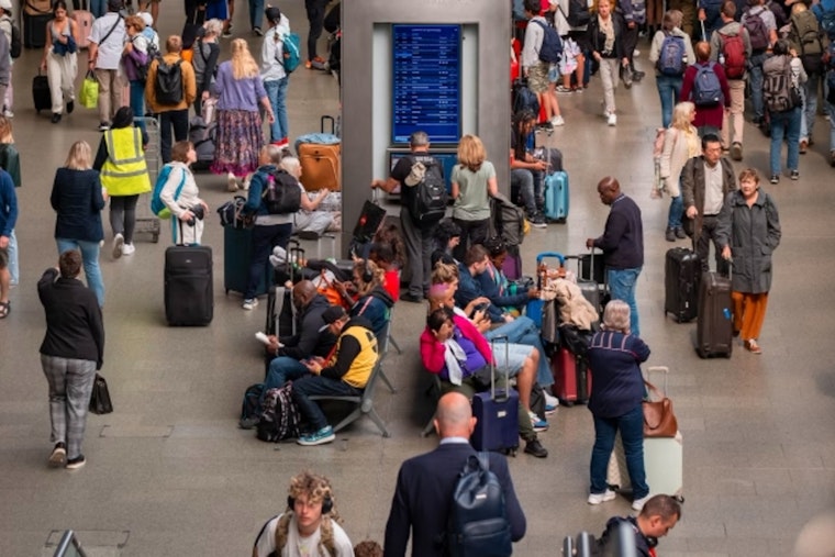 NYC Airports Experience Surge in Travelers and Weather-Induced Delays As Thanksgiving Week Commences