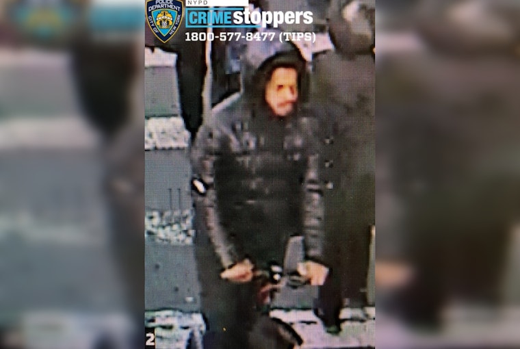 NYPD Seeks Public's Help to Find Suspect in Forcible Touching of Teen Girl in Queens
