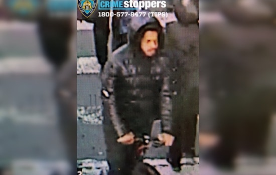 NYPD Seeks Public's Help to Find Suspect in Forcible Touching of Teen Girl in Queens