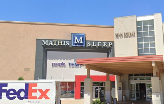 Oklahoma City Shoppers Weather the Cold for Black Friday Deals Amid Dynamic Pricing Strategies