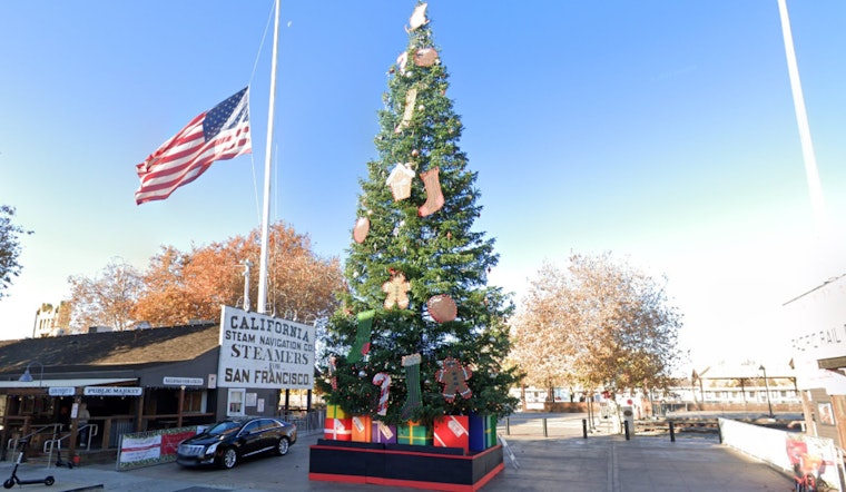 Old Sacramento Welcomes Towering Holiday Tree, Preparations Underway for Festive Lighting Ceremony