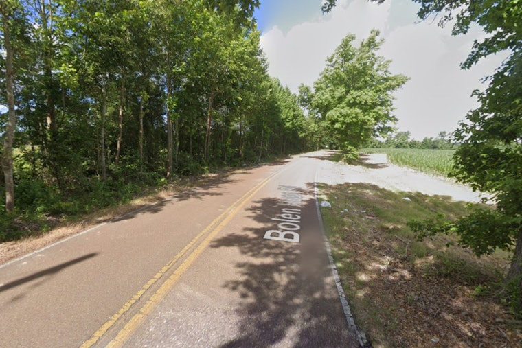 One Dead, Two Hospitalized Following Four-Vehicle Collision in North Shelby County