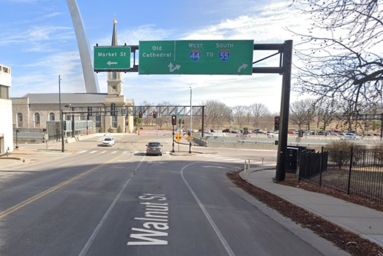 One Fatal Casualty Reported in Downtown St. Louis I-44 Collision Sunday Night
