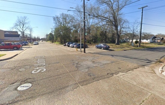 Palatka Pedestrian Fatally Struck by Car on St. Johns Avenue in Putnam County
