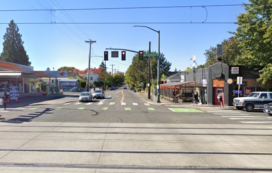 Pedestrian Fatally Struck by MAX Train in Portland's Overlook Neighborhood, Investigation Underway
