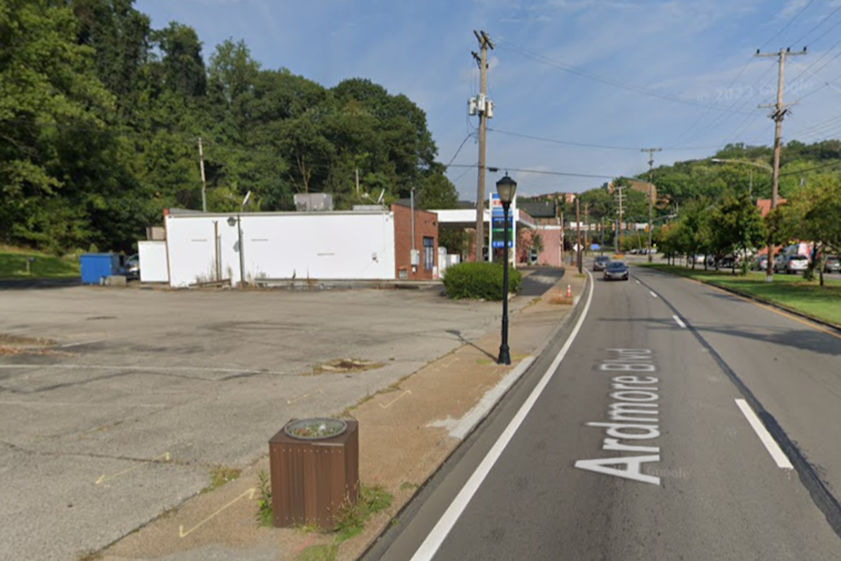 Pedestrian Fatally Struck by Vehicle on Ardmore Boulevard in Forest Hills, Allegheny County Police Investigate