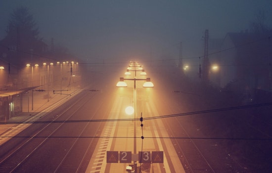 Philadelphia Covered in Fog as NWS Advises Caution for Morning Commuters