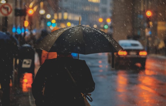 Phoenix Braces for Pleasant Weekend Showers, Sunny Skies to Follow