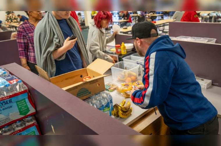 Phoenix Embraces "Healthy Giving" Initiative to Transform Support for the Homeless During the Holidays