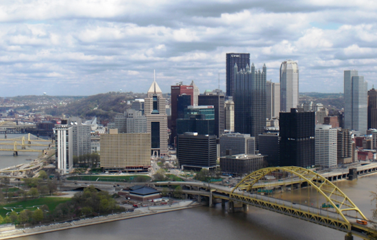 Pittsburgh Braces for Thanksgiving Snow and Rain, Commuters and Travelers Advised to Stay Alert