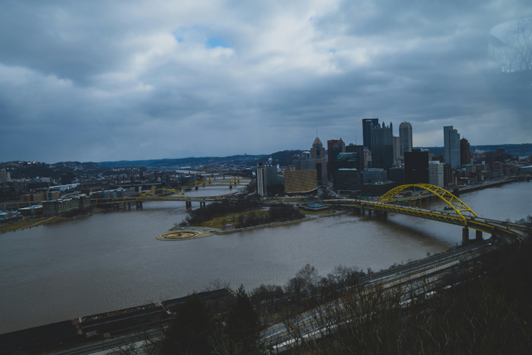 Pittsburgh Braces for Wintry Mix: Rain, Snow Showers, and Chilly Temperatures Forecasted Through Weekend