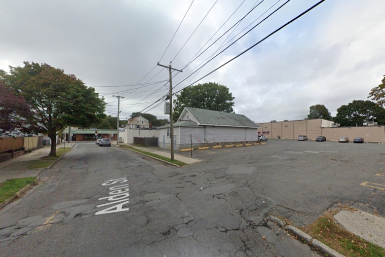 Plymouth Firefighters Valiantly Contain Wind-Aided Blaze, Protecting Local Homes
