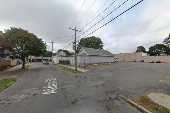 Plymouth Firefighters Valiantly Contain Wind-Aided Blaze, Protecting Local Homes