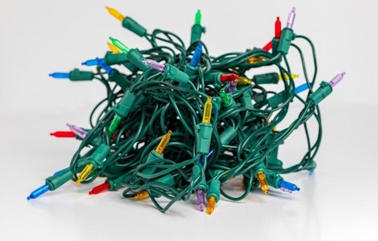 Plymouth Introduces Free Holiday Lights Recycling Program to Curb Seasonal Waste