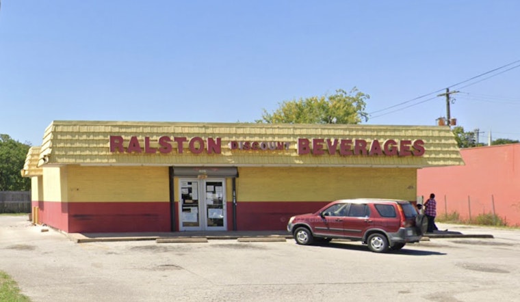 Police Investigate Fatal Shooting at Southwest Houston Liquor Store, No Arrests Confirmed