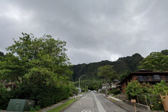Rain Showers to Increase Over Honolulu as Weak Front Advances, NWS Reports