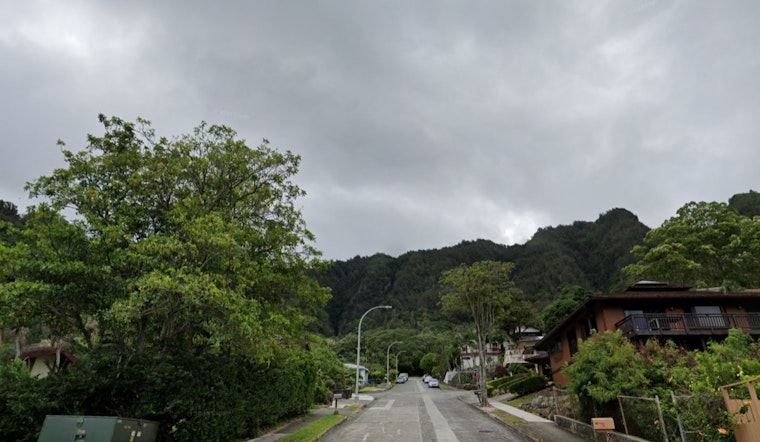 Rain Showers to Increase Over Honolulu as Weak Front Advances, NWS Reports
