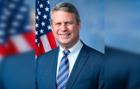 Rep. Bill Huizenga Secures Eighth Term in Michigan's 4th District Amidst National Conservative Shift