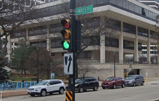 Revitalizing Milwaukee's North Water Street, City Mulls Over Safety and Transit Improvements Amid Safety Concerns