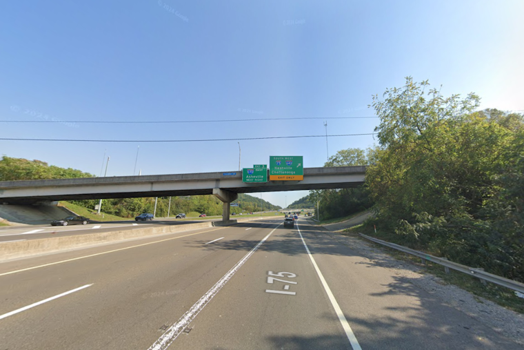 Rumpke Garbage Truck Incident on I-75 Causes Delays, Driver Hospitalized with Non-Life-Threatening Injuries