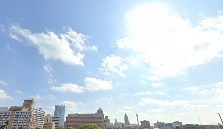 San Antonio's Weather Rollercoaster Features Thunderstorms, Clear Skies, and Wind Gusts Ahead