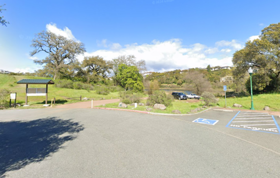 Santa Rosa Firefighters Execute Swift Rescue of Capsized Kayaker at Fountaingrove Lake