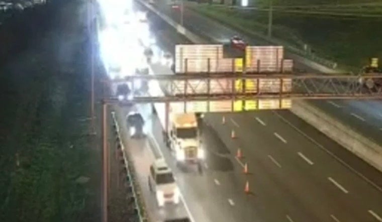 Search Continues for Hit-and-Run Driver After 18-Year-Old Woman Fatally Struck on I-24 in Nashville