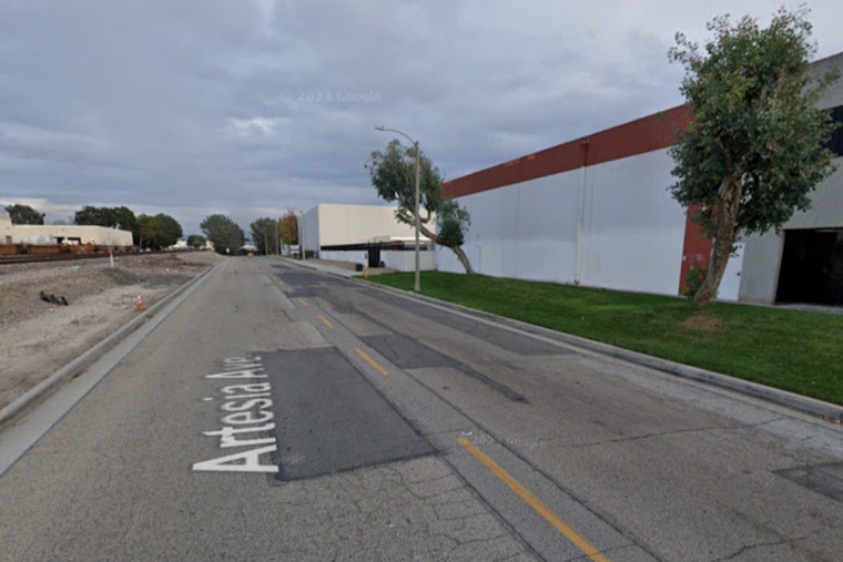 Small Plane Makes Emergency Landing Near Fullerton Municipal Airport, 2 Injured After Striking Tree