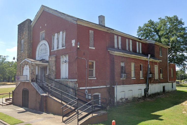 South Memphis Church Engulfed in Flames, Causes Power Outage for 2,000 MLGW Customers