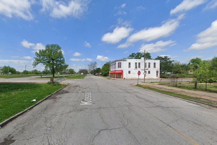 St. Louis Delivery Driver Robbed at Gunpoint Over Suspected Counterfeit Cash