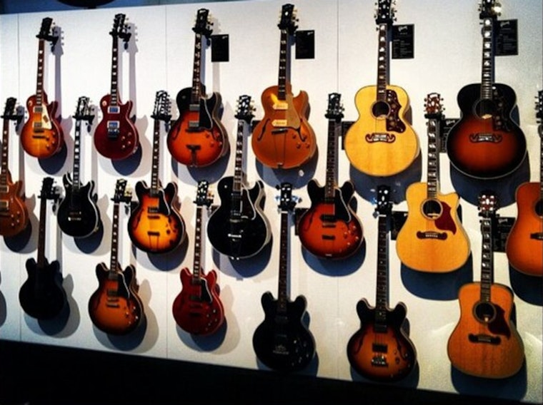 Striking a False Note, Over 3,000 Knockoff Gibson Guitars Seized in Record-Breaking $18M L.A. Port Sting