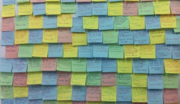 "Subway Therapy" Installation Re-Emerges in Manhattan, Offering New Yorkers Post-Election Solace on Post-It Notes