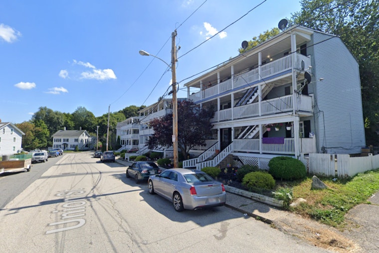 Suspected Arson in Southbridge, 30 Residents Escape as Fire Engulfs Twin Homes on Union Street