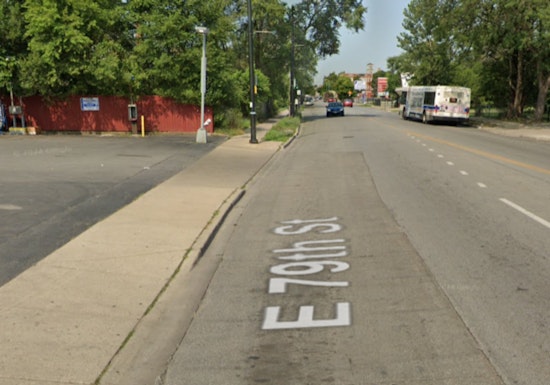 Suspected Robbery Incident on Chicago's South Side Leaves Assailant Critically Injured After Shooting
