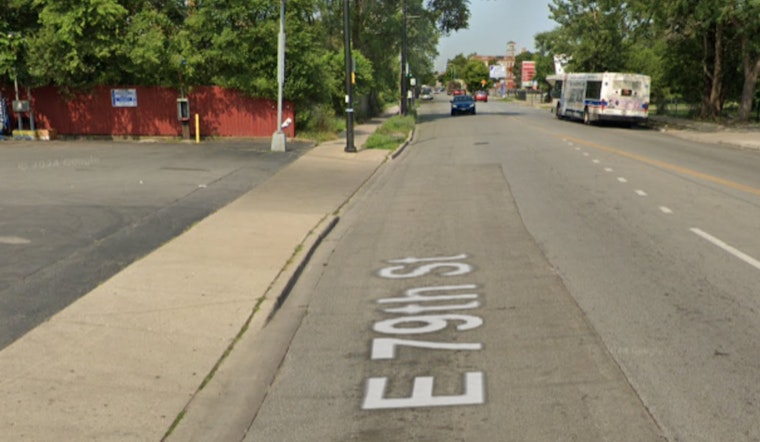 Suspected Robbery Incident on Chicago's South Side Leaves Assailant Critically Injured After Shooting