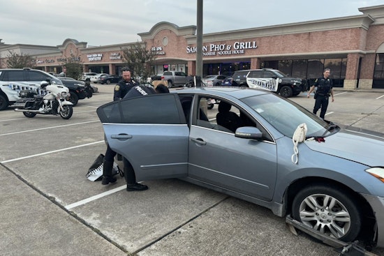 Suspects Arrested After Alleged $5K Thefts Lead to Sugar Land Police Chase