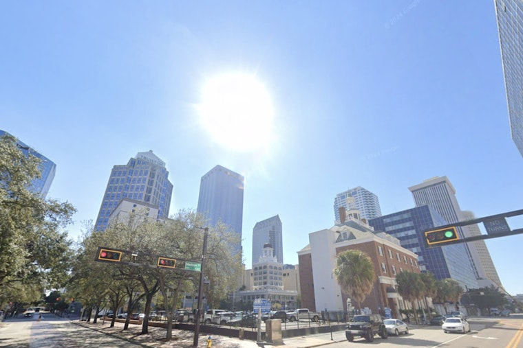 Tampa’s Weekly Weather Outlook Shows Clear Skies and Comfortable Temperatures with Potential Showers Midweek