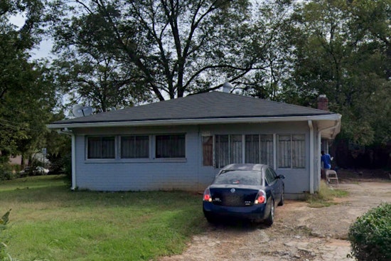 Teen Hospitalized Following Family Dispute Stabbing in Southwest Atlanta, Suspect Detained