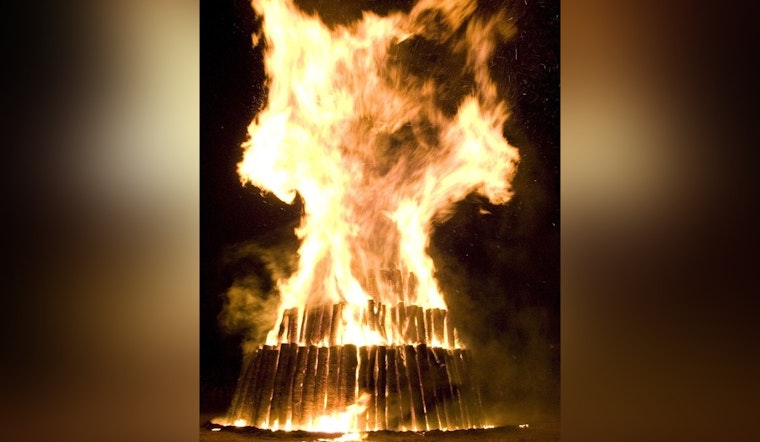 Texas A&M Commemorates 25th Anniversary of Fatal Bonfire Collapse, Students Safely Continue Tradition Off-Campus