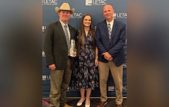 Texas Hero: Trooper Kyle Bradley Honored for His Valiant Crusade Against Human Trafficking at Vegas Conference