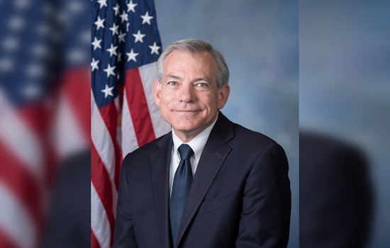 Tight Race Continues as Arizona's Districts Report Schweikert Holds Lead in First, Contentious Battles in Second and Ninth