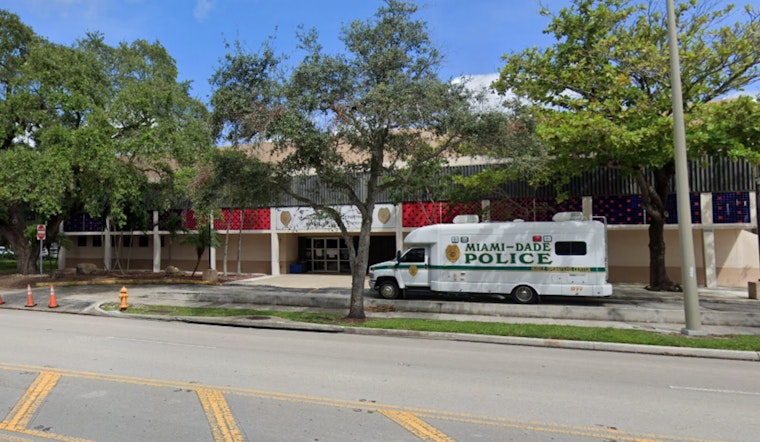Traffic Citations Against Dolphins' Tyreek Hill Dismissed as Officers Miss Miami Court Date