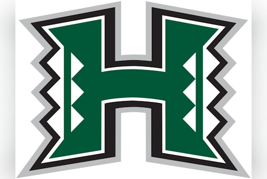 University of Hawaii's Hot Streak Cooled by No. 10 North Carolina Despite Home Advantage in Honolulu