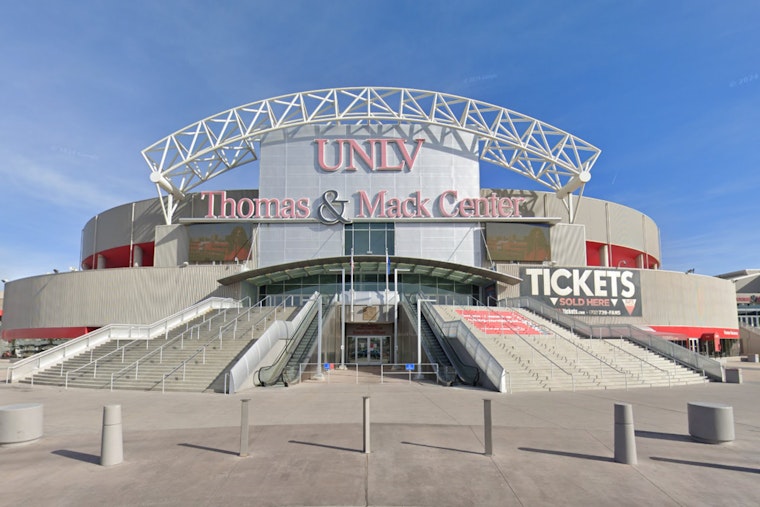 UNLV Runnin' Rebels Dominate Pepperdine 80-59 with Hicks' Career-High Performance in Las Vegas Showdown