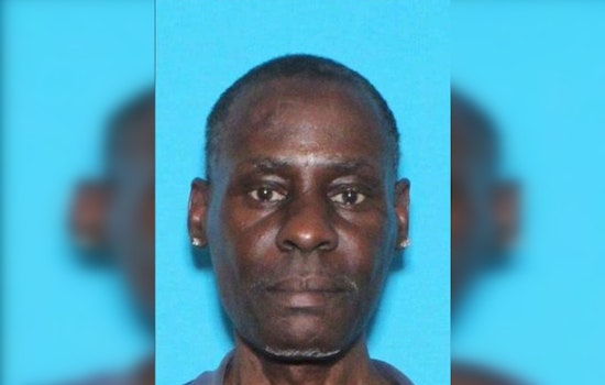 Urgent Search: 69-Year-Old Plaz Murdock Missing from Chicago's North Pine Grove Area, Police Seek Public's Assistance