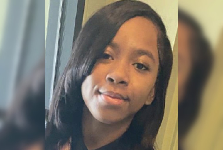 Urgent Search for 13-Year-Old Davina Blackman Missing Since October 7 in Chicago