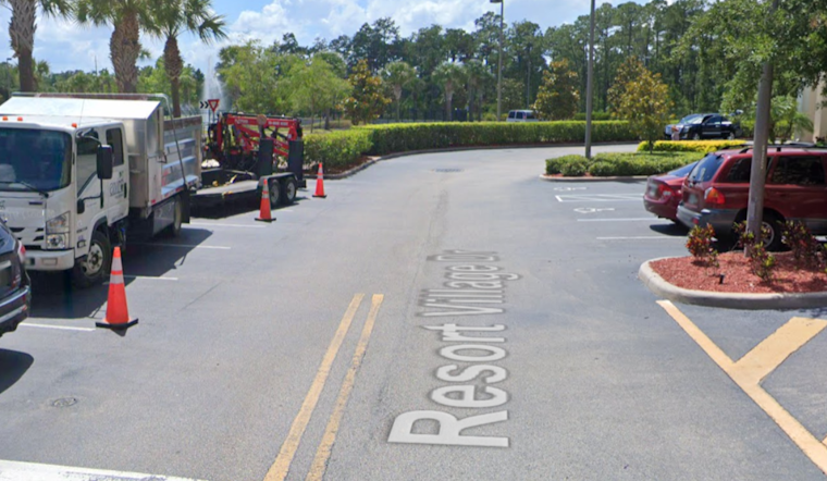 Vehicle Plunges into Water in Orange County, Prompting Urgent Rescue Efforts and Hospitalization of One Survivor